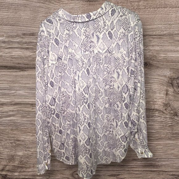 Anthropologie Pilcro Flowy Long Sleeve Lightweight Blouse Gray/White Pattern - Picture 2 of 9